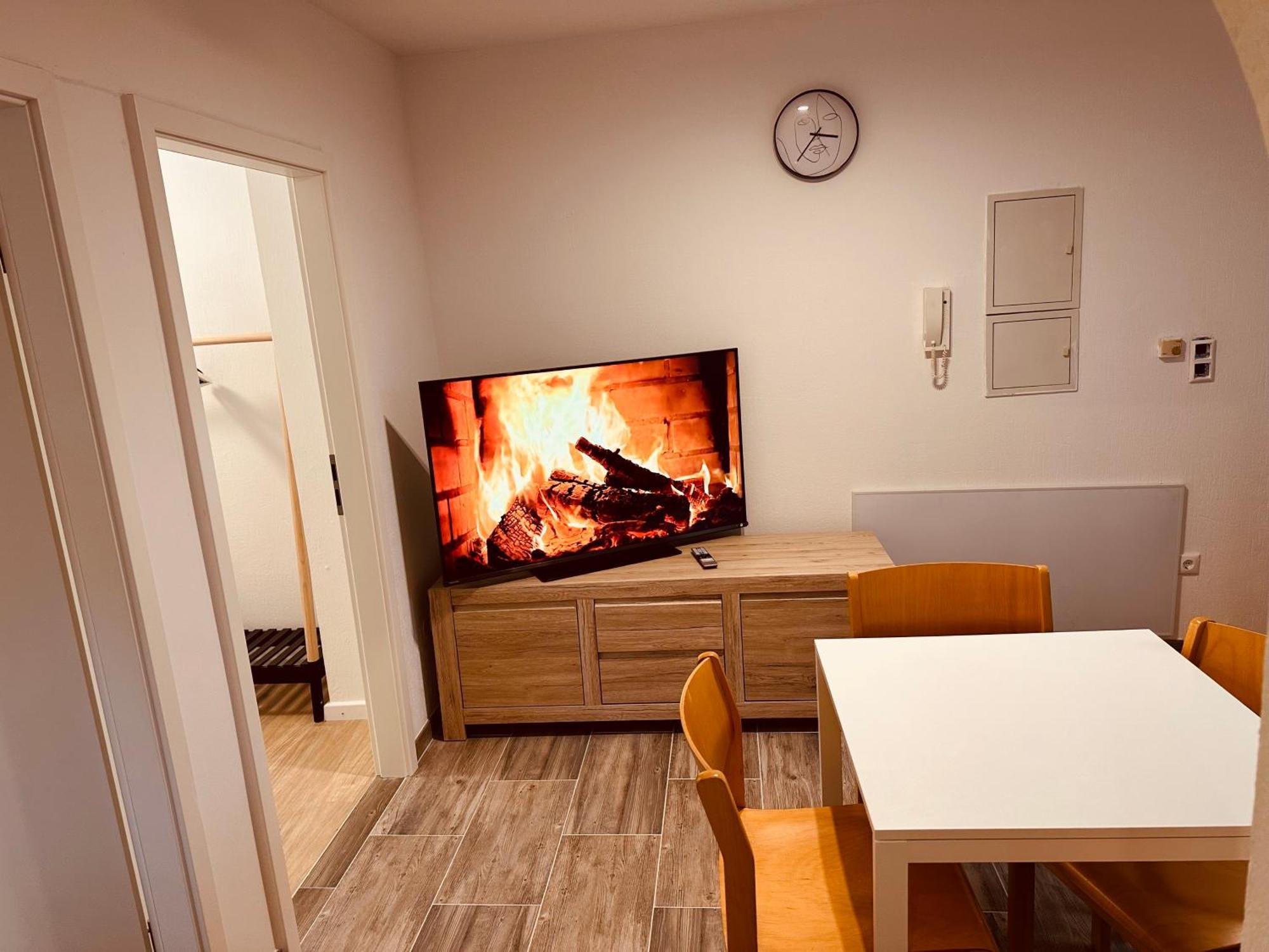 Felix Living 9, Modern & Cozy, 3 Zimmer Wohnung, Parkplatz Salzweg Kültér fotó